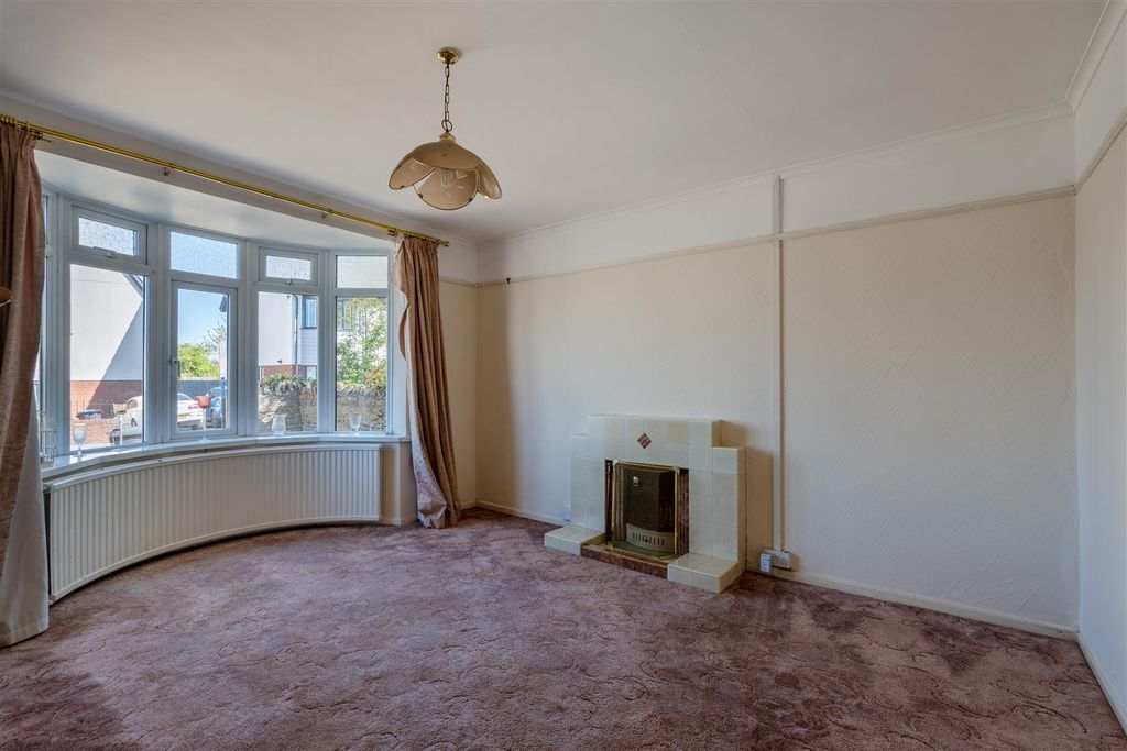 Property photo 2 of 12 Dsc07772-Hdr.Jpg