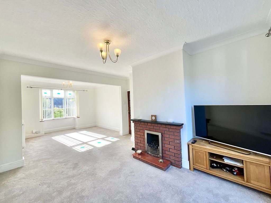 Property photo 2 of 29