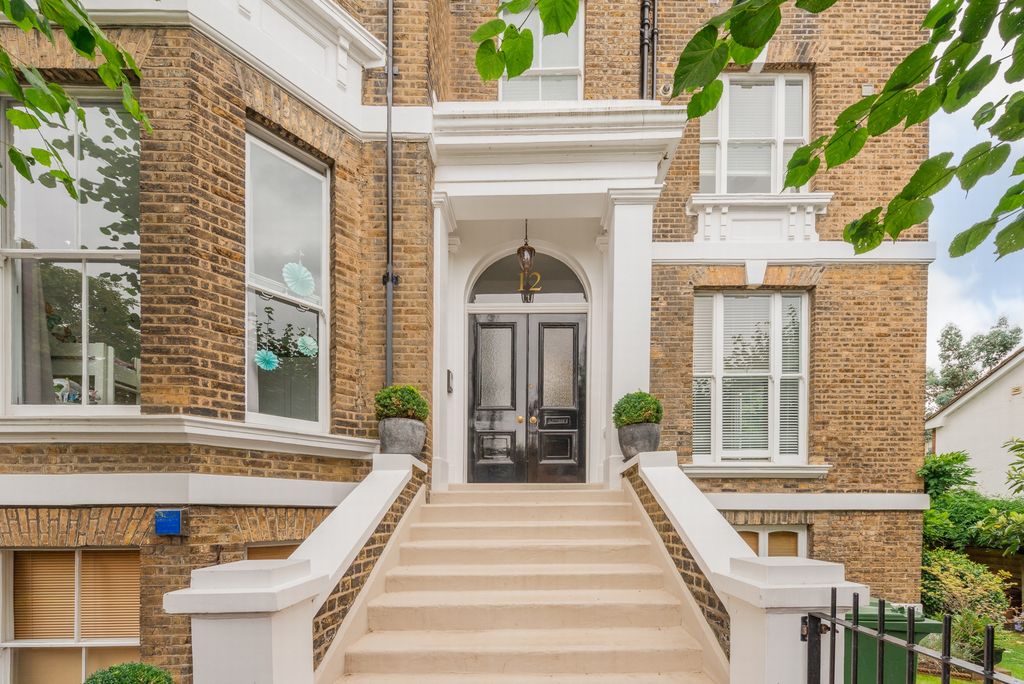 Property photo 1 of 16 Photo 23