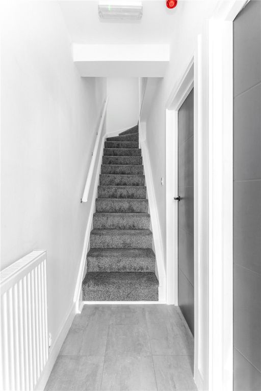 Property photo 2 of 20 Picture No. 18