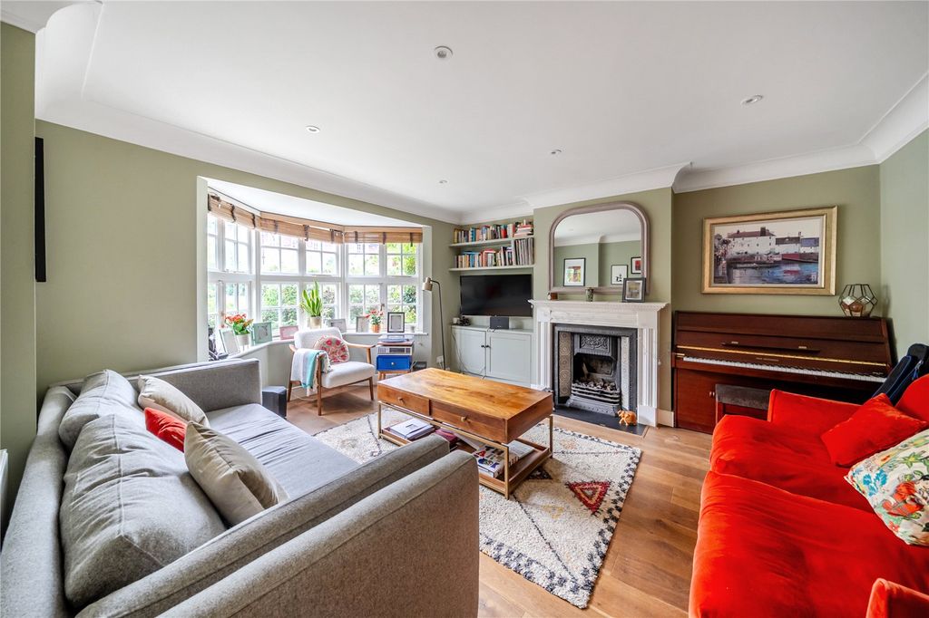 Property photo 2 of 27 Picture No. 26