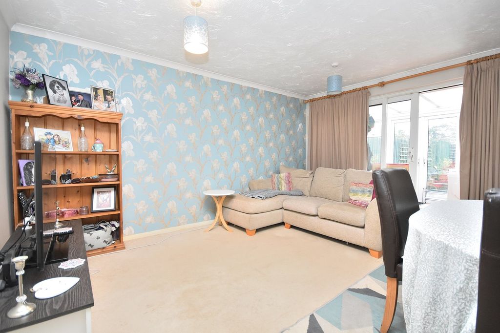 Property photo 3 of 15