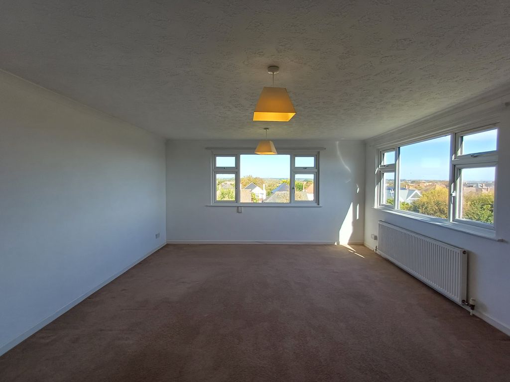 Property photo 2 of 13 1000014270