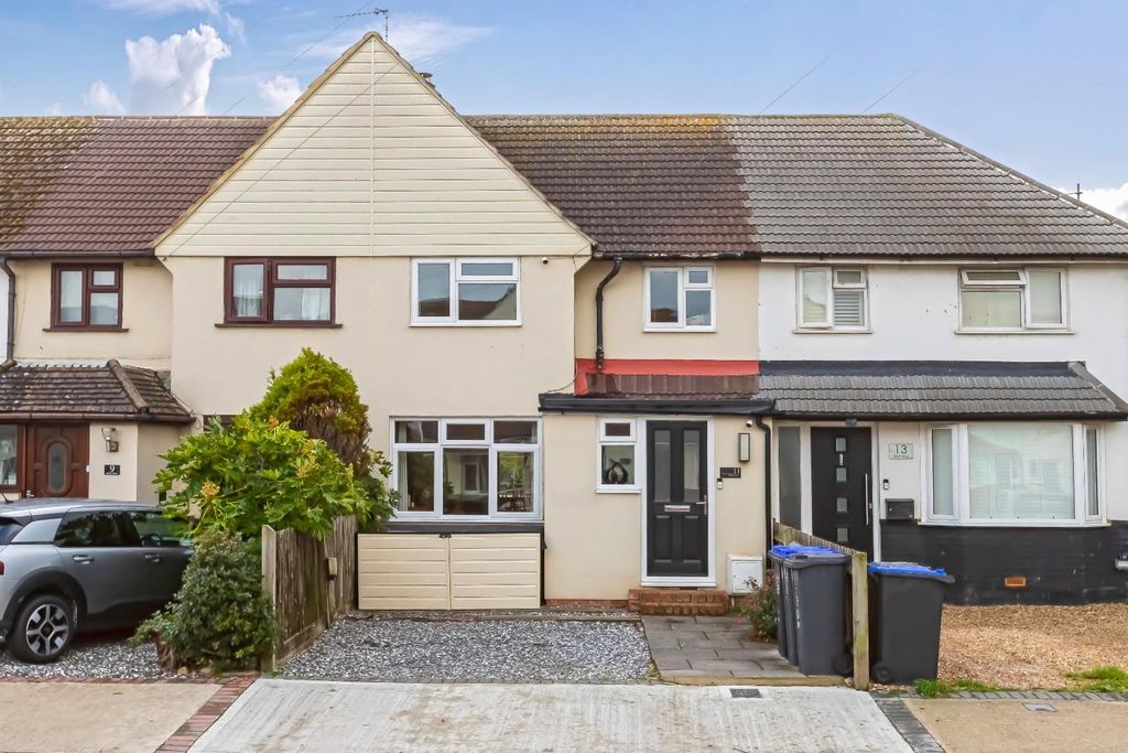 Property photo 1 of 20 West Way_19.Jpg