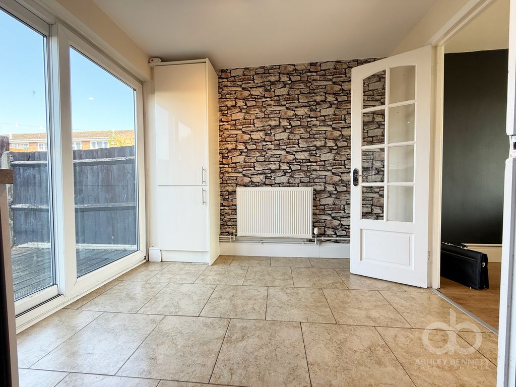 Property photo 3 of 10 Img_1264