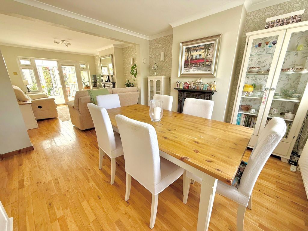 Property photo 3 of 22 Dining Room
