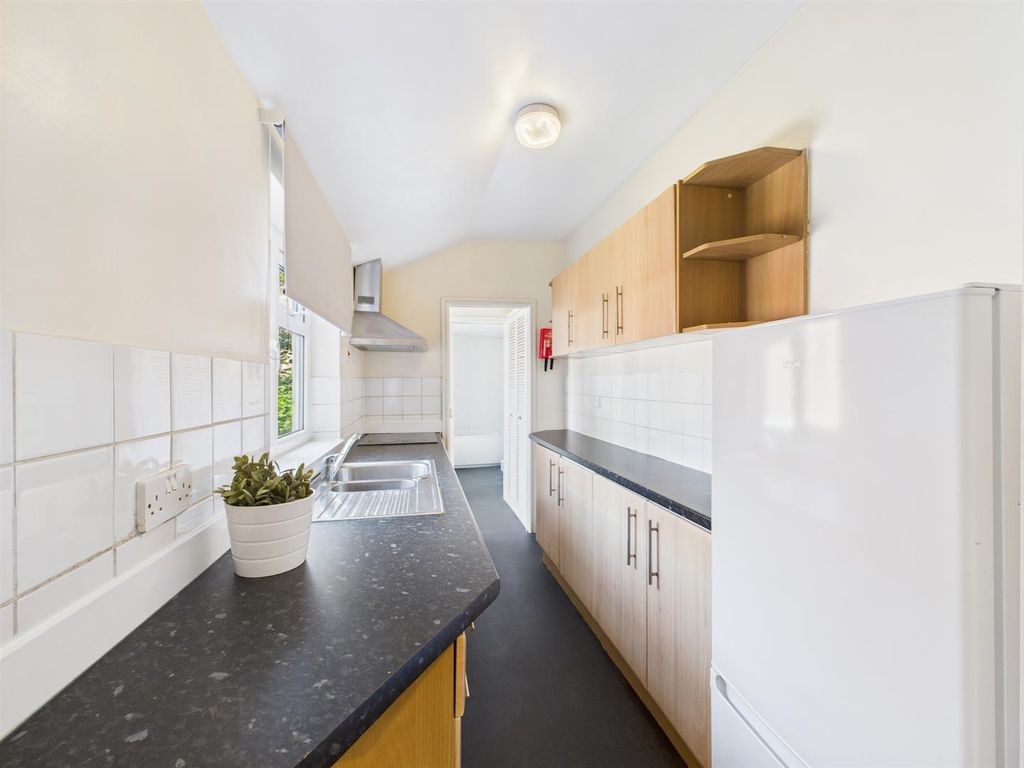 Property photo 1 of 6 Cam04063G0-Pr0113-Still003.Jpg