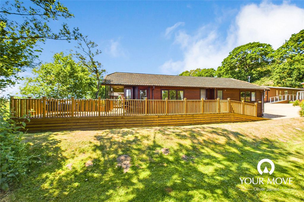 Property photo 2 of 21 Outside &amp; Gardens