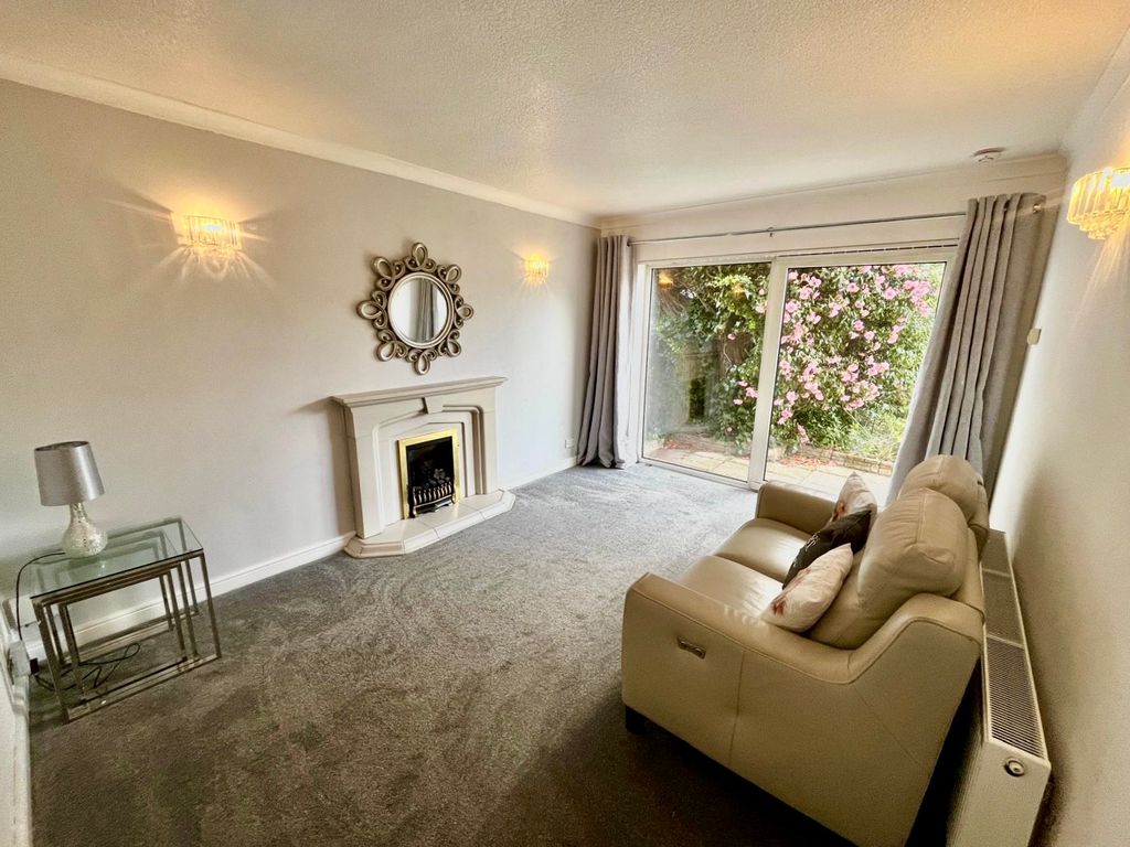 Property photo 2 of 16 Rear Reception