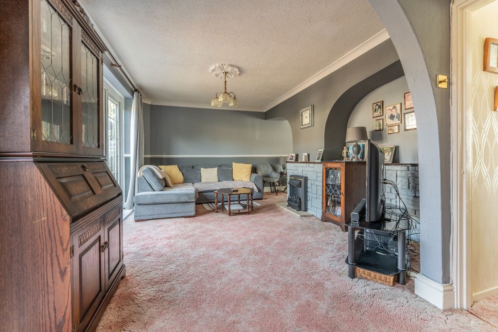 Property photo 2 of 15 5308122