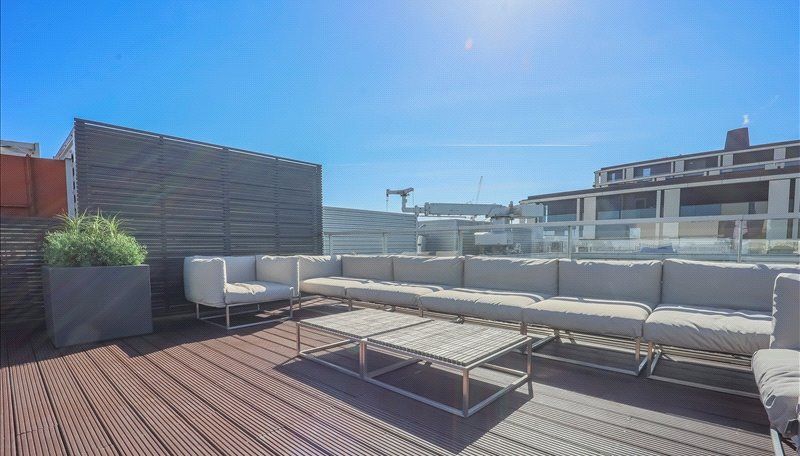 Property photo 2 of 9 Roof Terrace