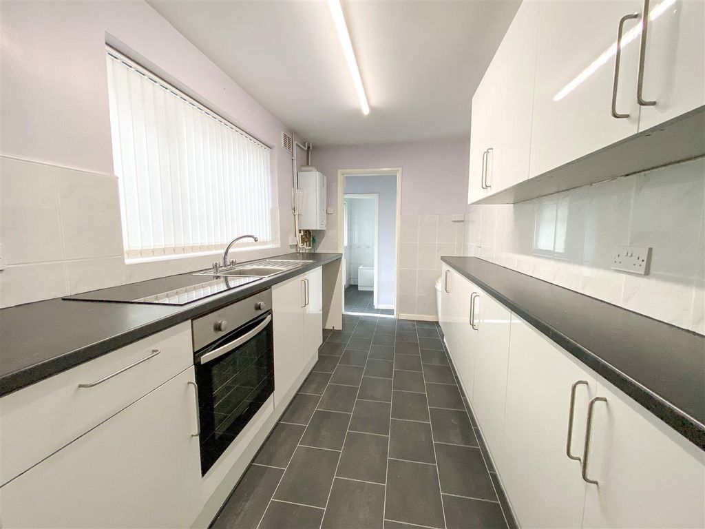 Property photo 3 of 24