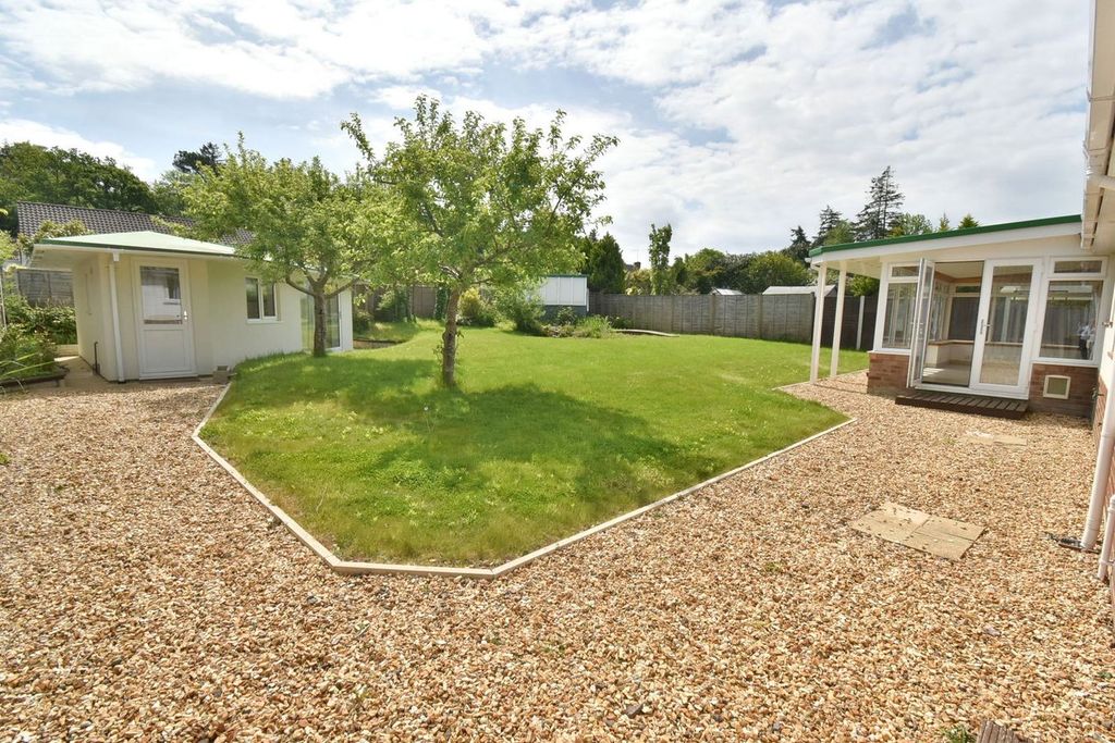 Property photo 3 of 36