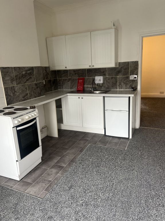Property photo 1 of 9 Ground Floor Flat Available Now. Council Tax And Water Included