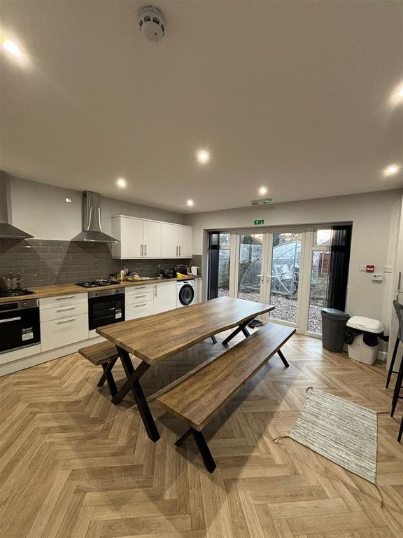 Property photo 1 of 8 Whatsapp Image 2025-11-19 At 11.06.01_21E1E23B.Jpg