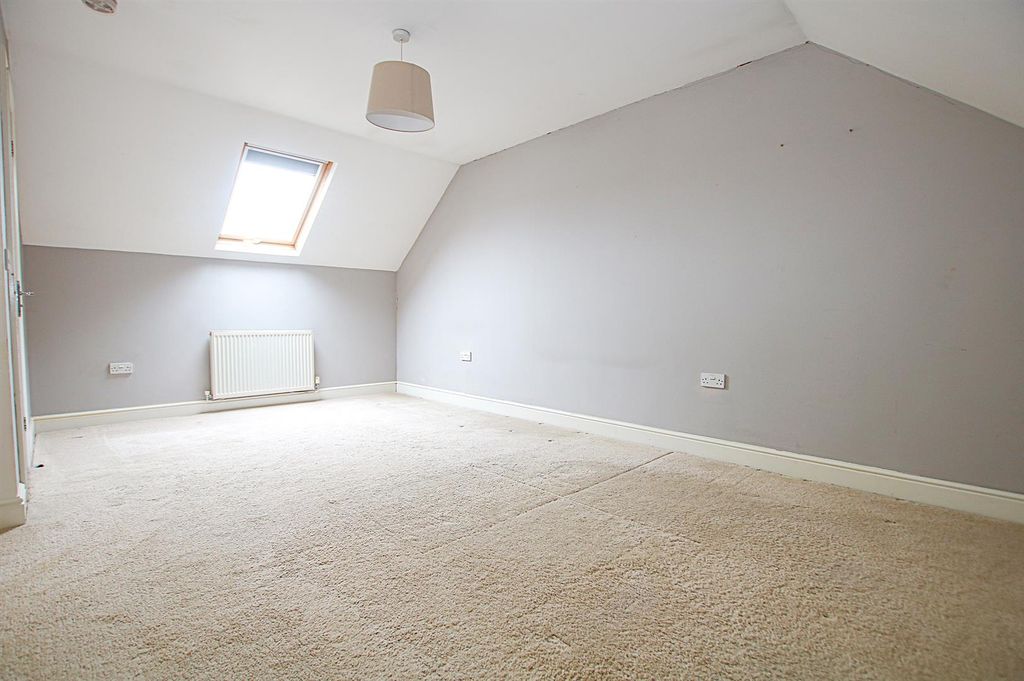 Property photo 3 of 7 Img_0117.Jpg