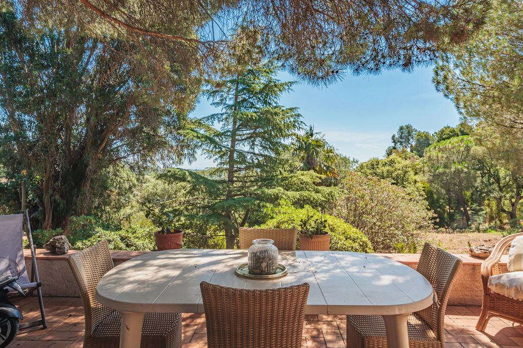 Property photo 3 of 6