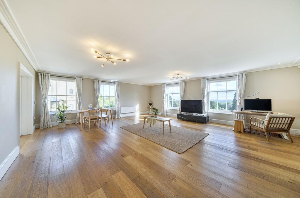 Property photo 2 of 19 Davidson Frost-Wellings, Dfw, Bentley Priory, Stan