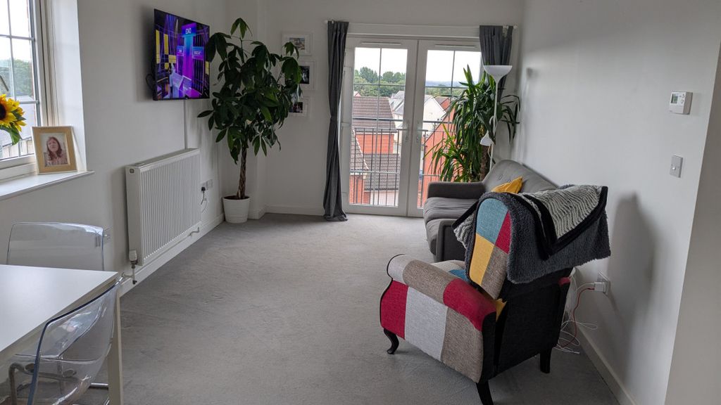 Property photo 3 of 8