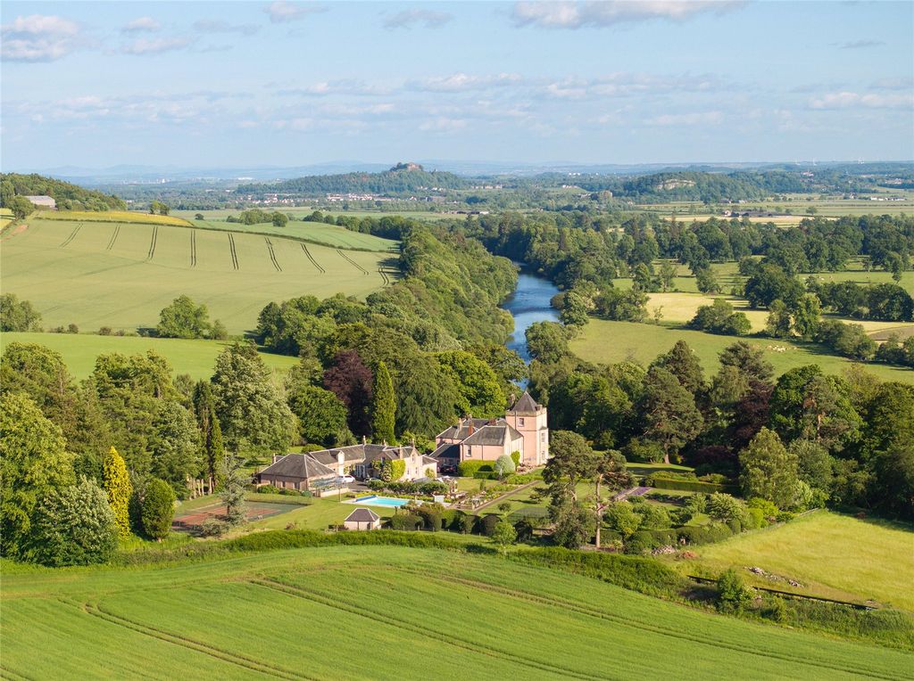Property photo 1 of 35 Stirling Castle View