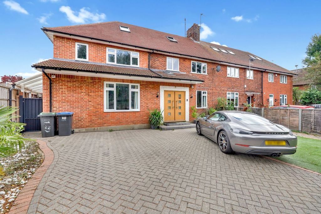 Property photo 1 of 48