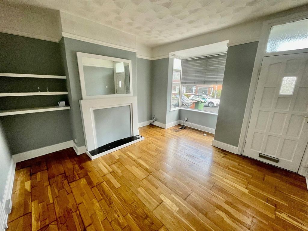 Property photo 3 of 12 3.Jpg