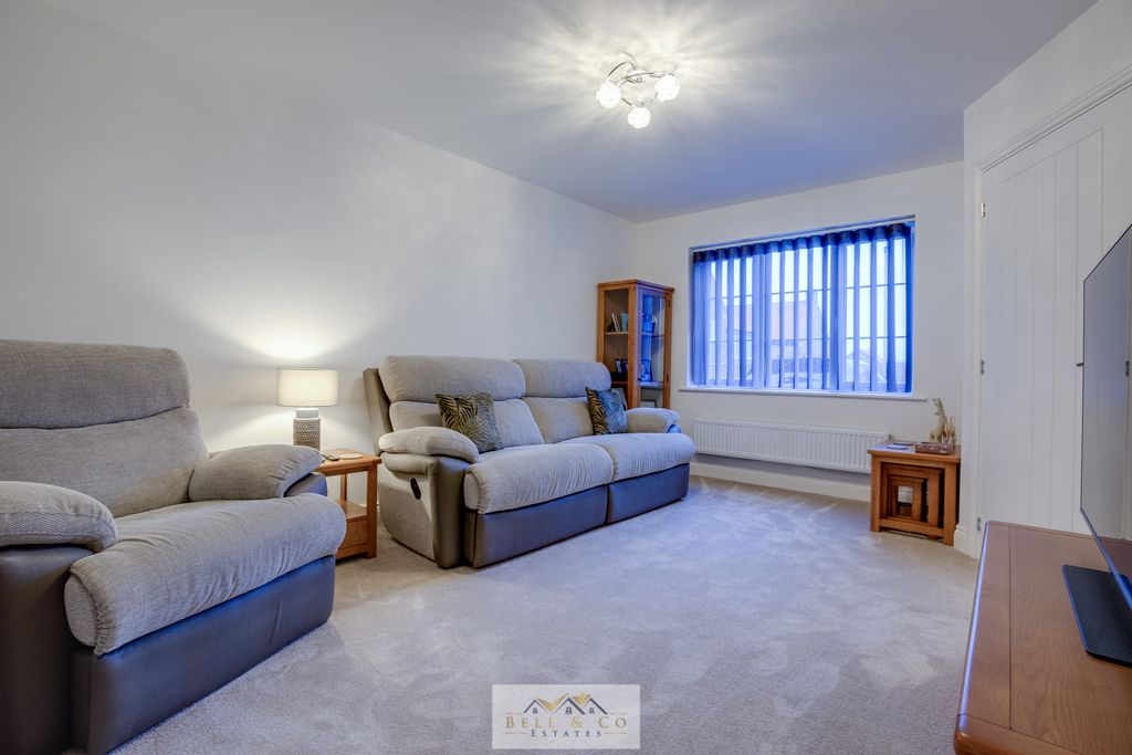 Property photo 3 of 24