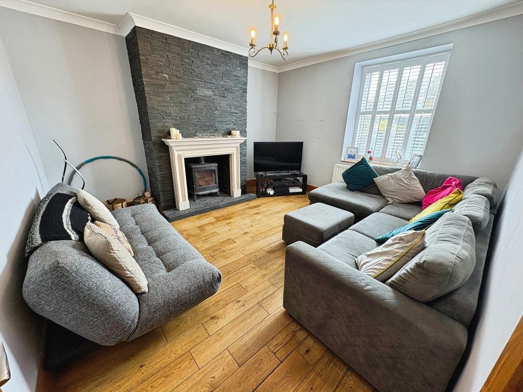 Property photo 2 of 17 Photo 17