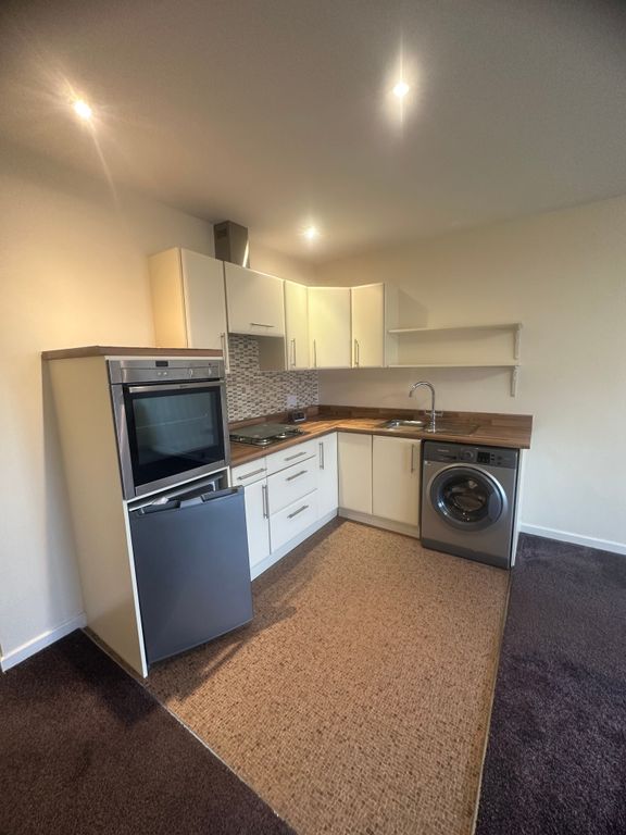 Property photo 3 of 8