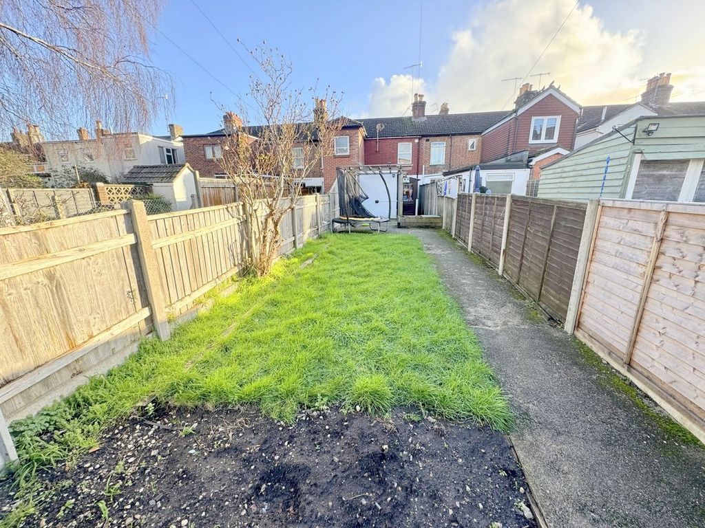 Property photo 2 of 23