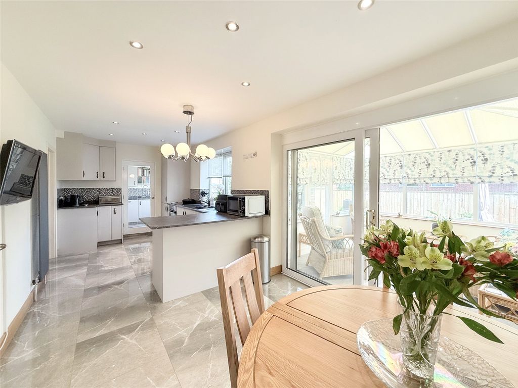 Property photo 3 of 22 Dining Kitchen