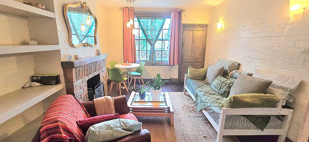 Property photo 2 of 5 Shared Reception