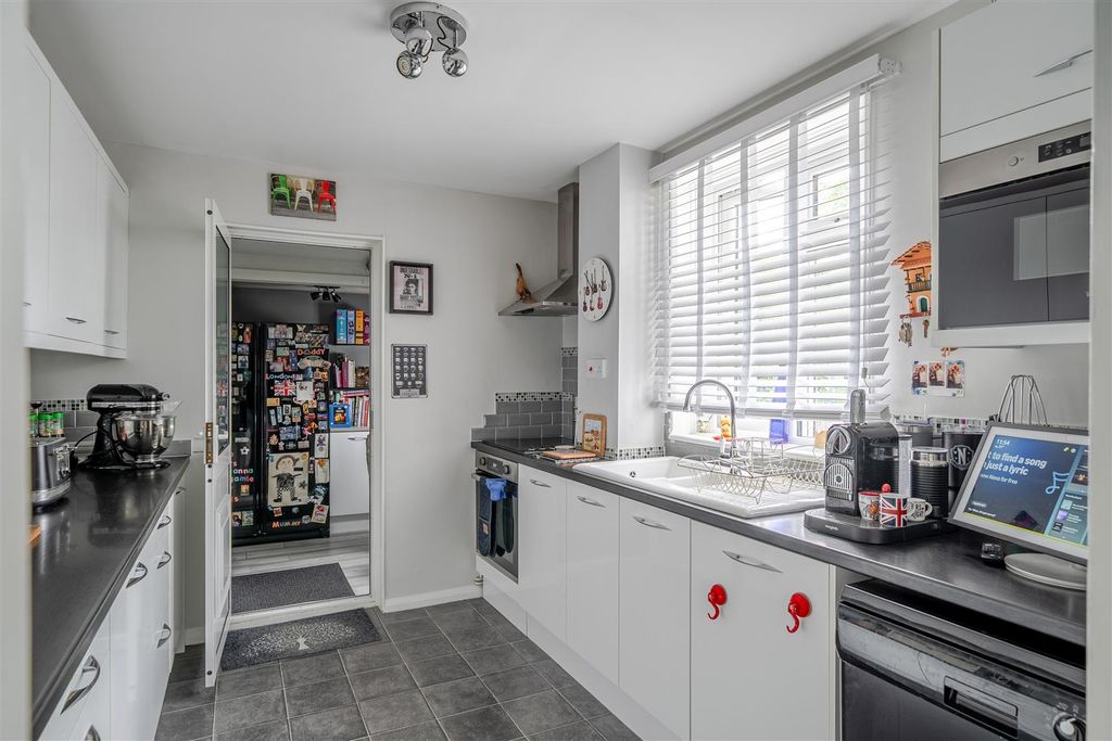 Property photo 3 of 13 Kitchen III.Jpg