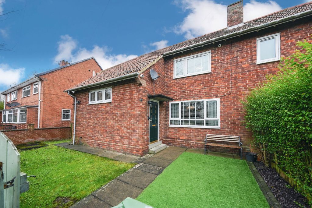Property photo 1 of 20 External