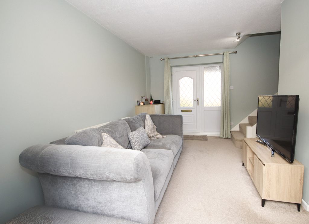 Property photo 2 of 9 Living Room