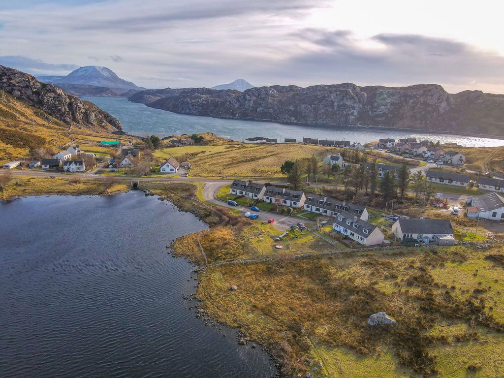 Property photo 2 of 26