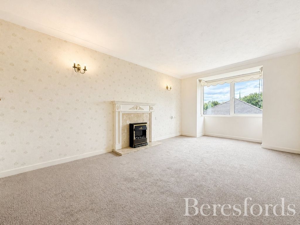 Property photo 2 of 12 Picture No. 14