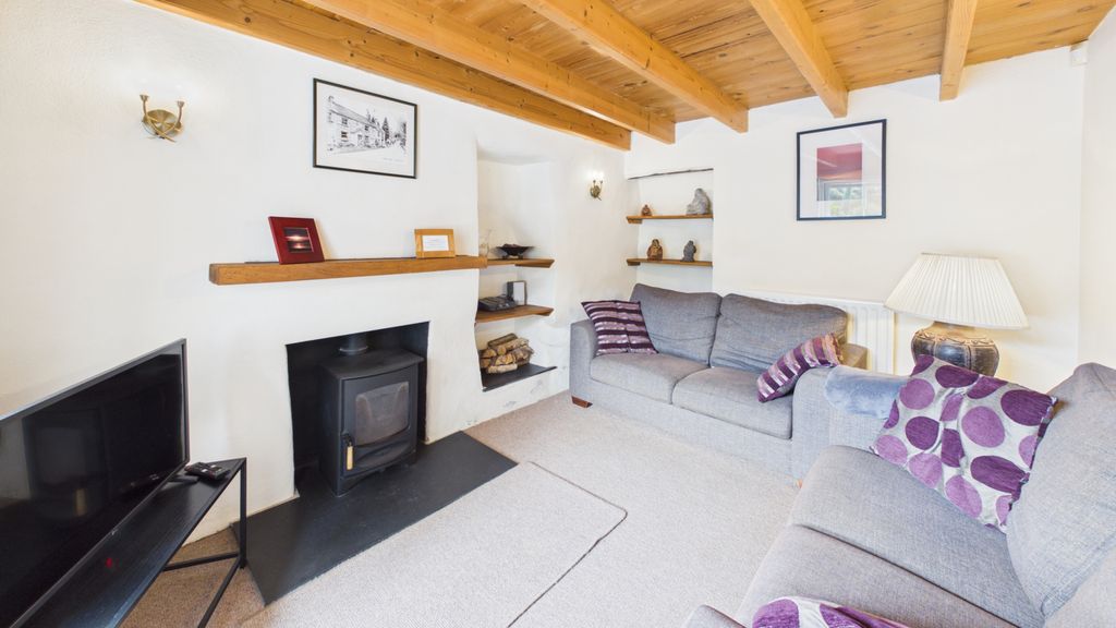 Property photo 2 of 12 Gallery