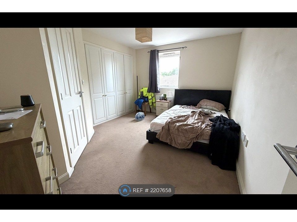 Property photo 1 of 3