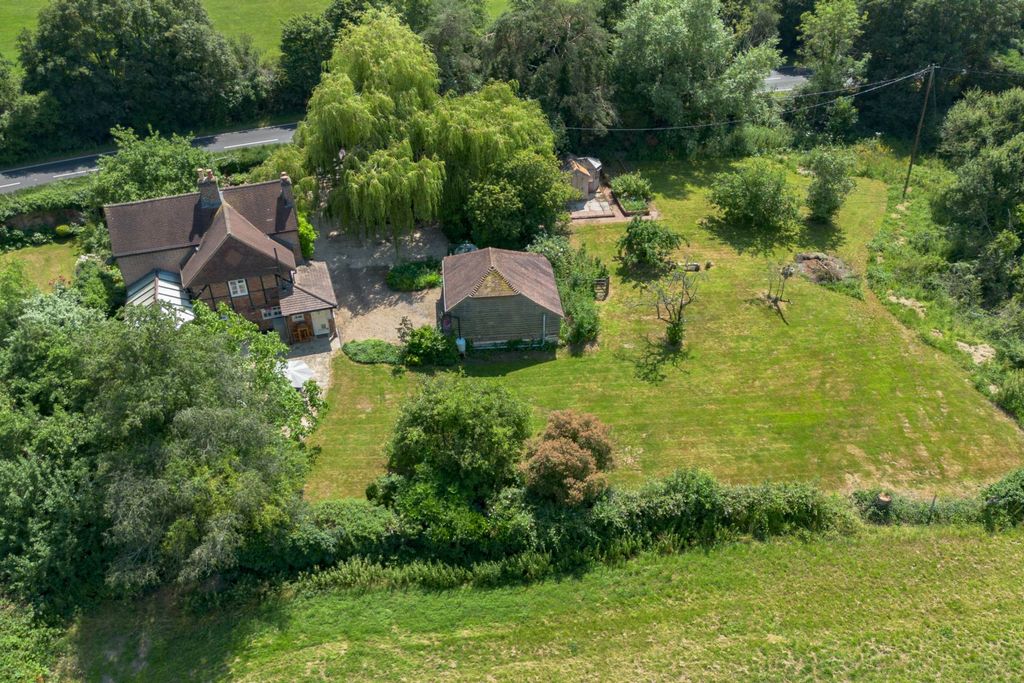 Property photo 1 of 25
