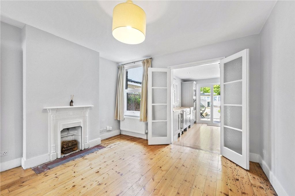 Property photo 2 of 13