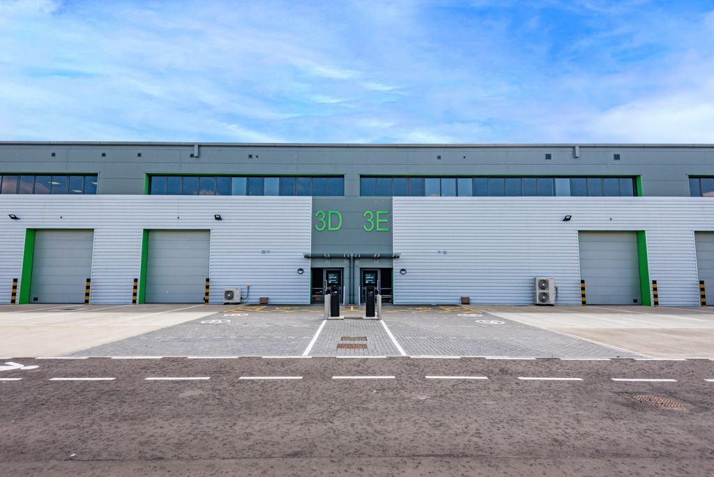 Property photo 3 of 3 Photo 9