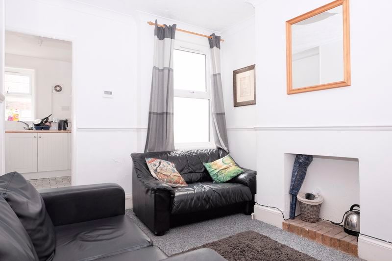 Property photo 3 of 11 Living Room