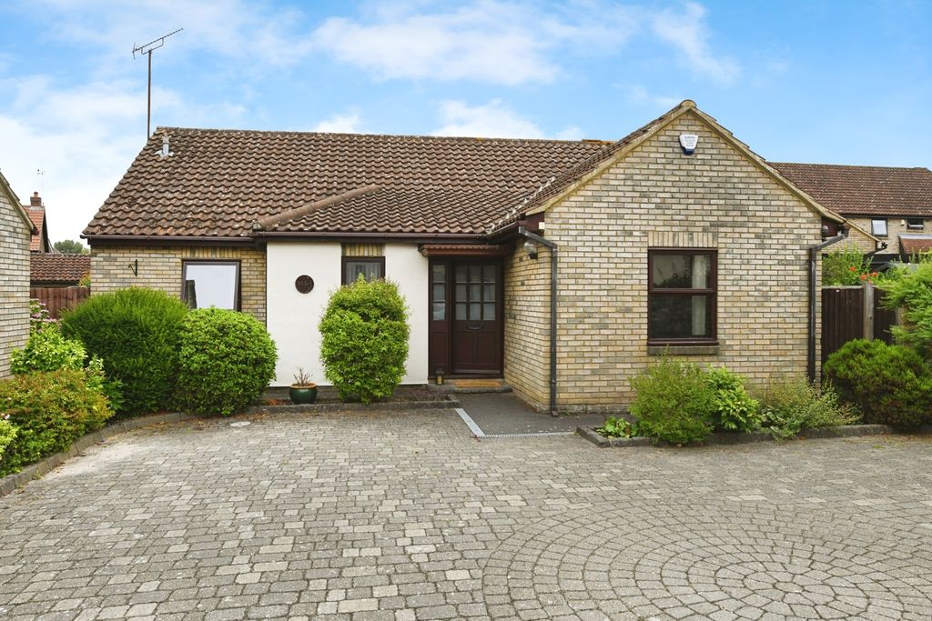 Property photo 2 of 14 Front