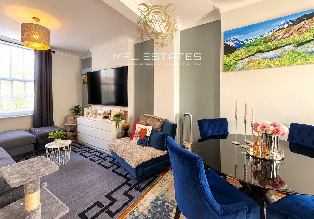 Property photo 3 of 13 Gallery