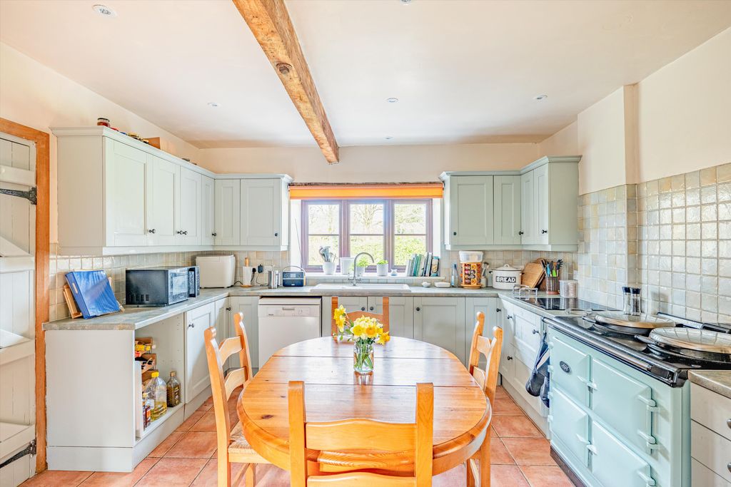 Property photo 3 of 26 Image