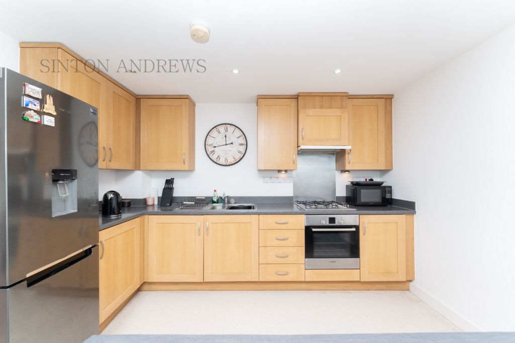 Property photo 2 of 11 Photo 9