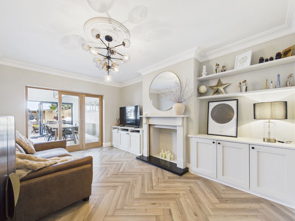 Property photo 2 of 39 4875074