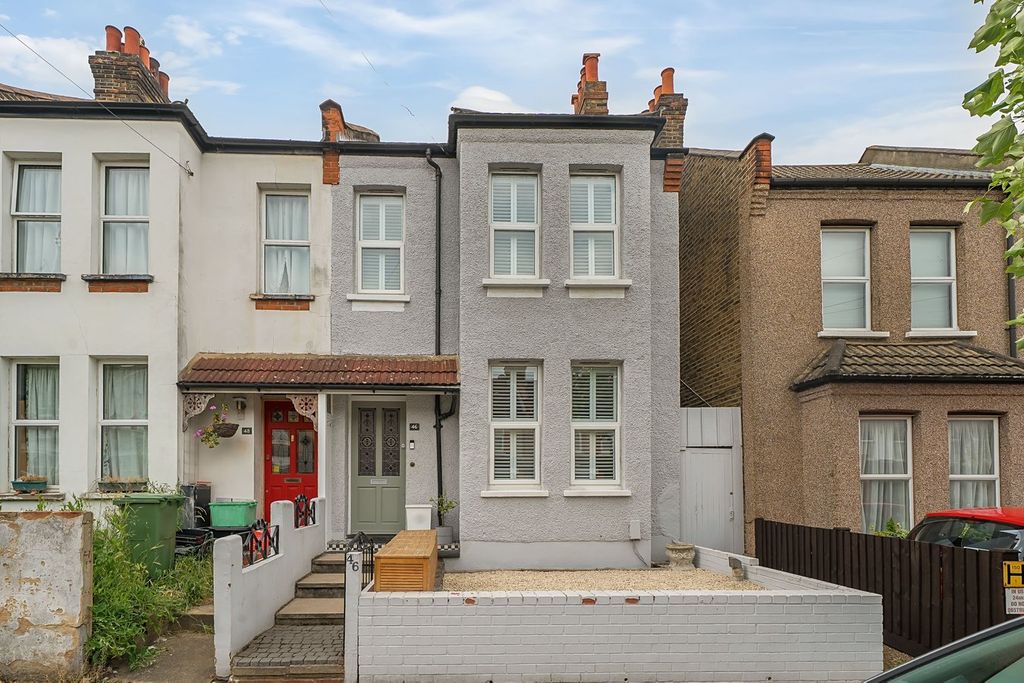Property photo 1 of 22