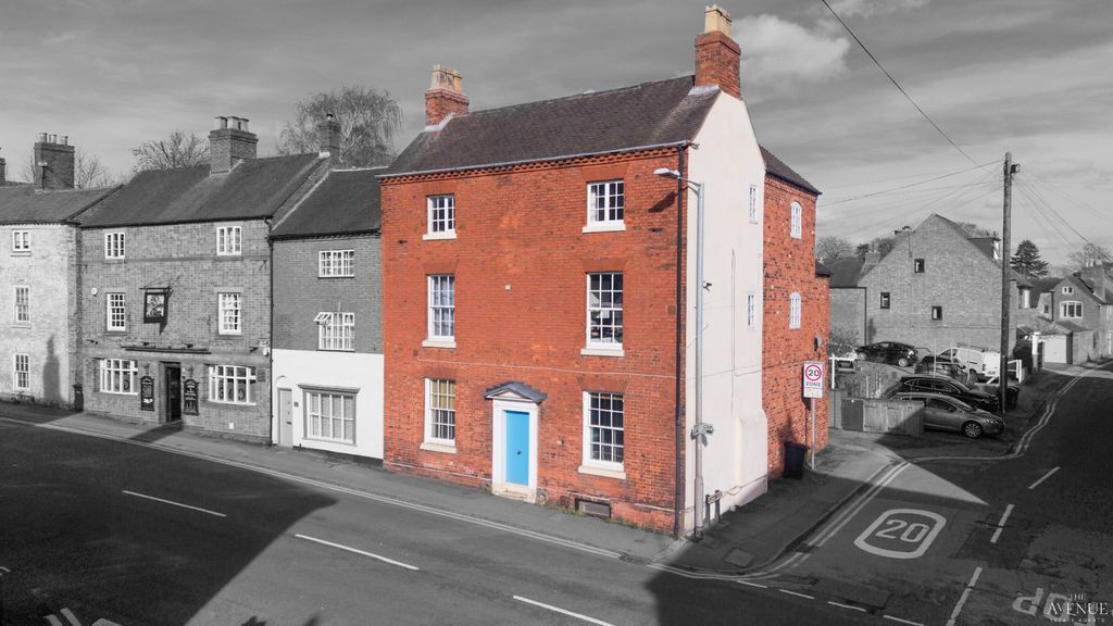 Property photo 1 of 20 4870362